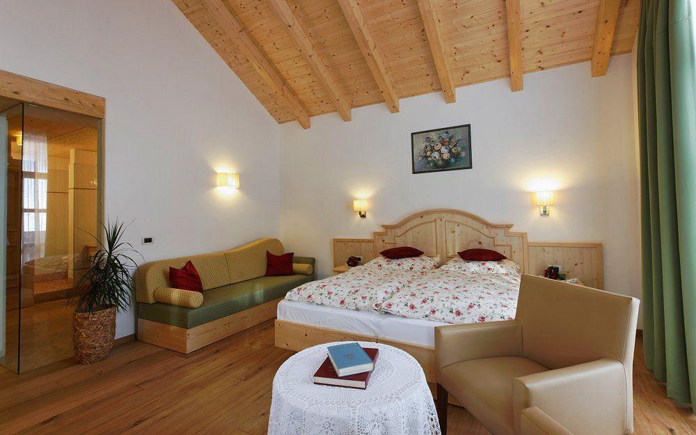 Hotel Monte Paraccia San Vigilio Di Marebbe Exterior foto